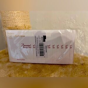 COPY - BACCARAT ROUGE 540 NWT -10 pack of 2ml sample bottles w sleeves.